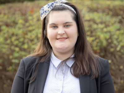 Screenshot Ivy Elizabeth Curle